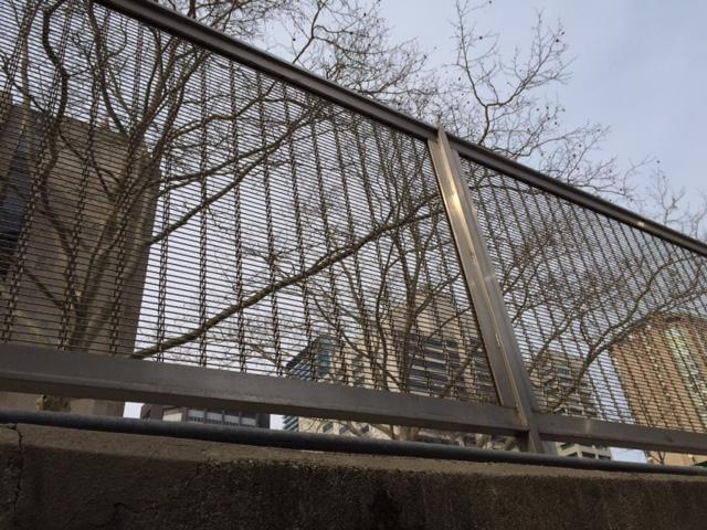 Nathan Phillips Square, Toronto, Ontario.
Ferrier Design weavemesh
Pattern: Zeta 1
Material: 304 Stainless steel Nathan Phillips Square, Toronto, Ontario.
Ferrier Design weavemesh
Pattern: Zeta 1
Material: 304 Stainless steel